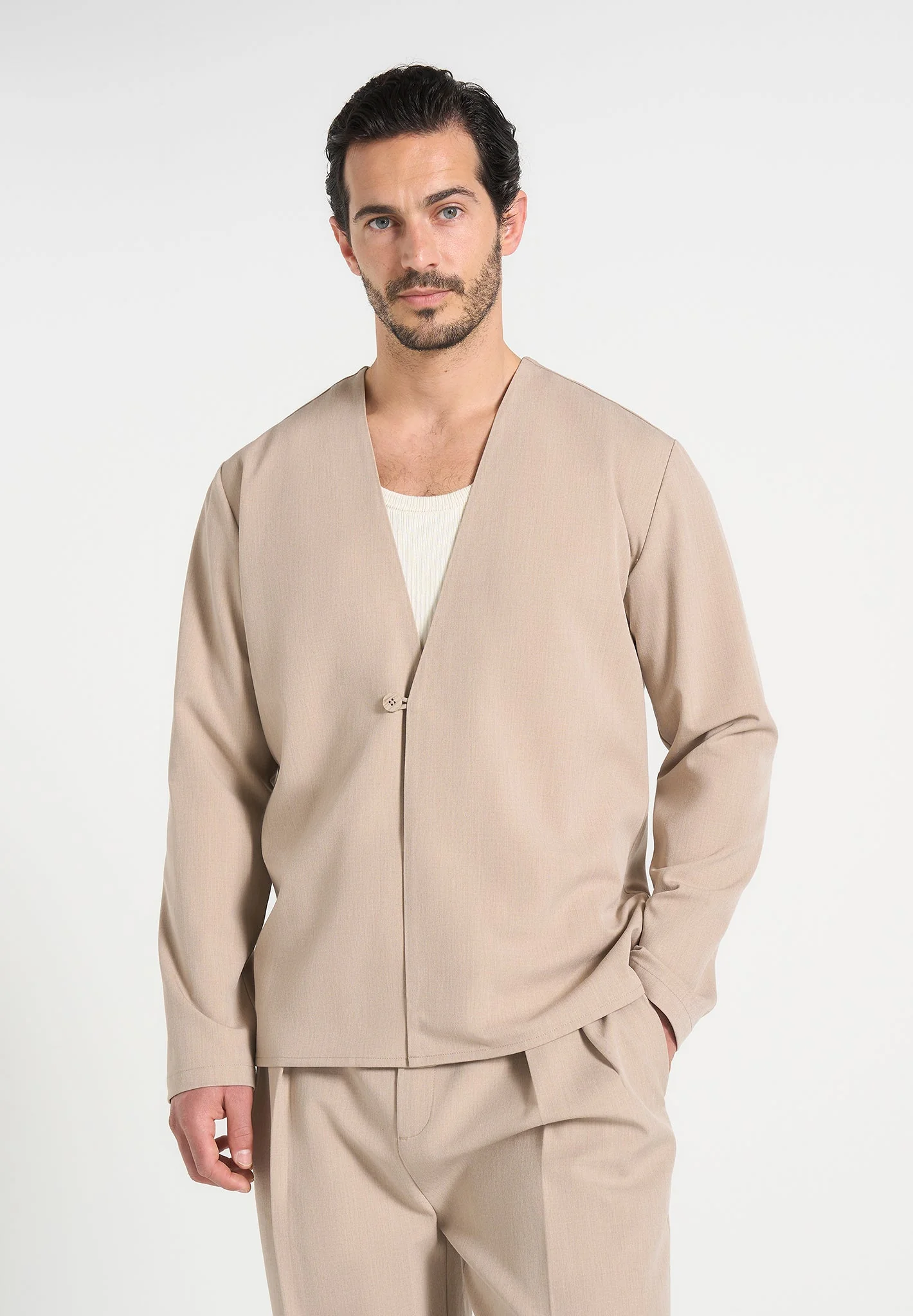 Axel - Minimal Kimono Shirt - Beige - Image 2