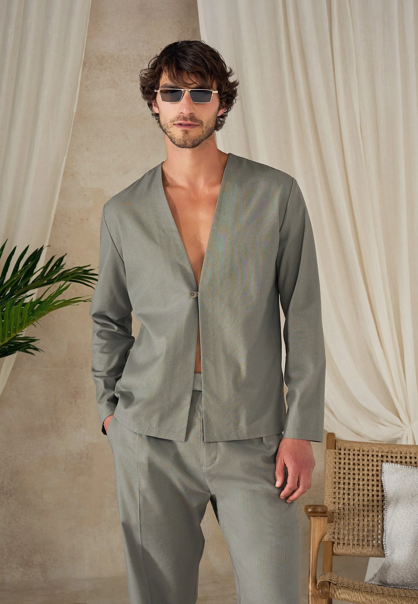 Axel - Minimal Kimono Shirt - Khaki - Image 5