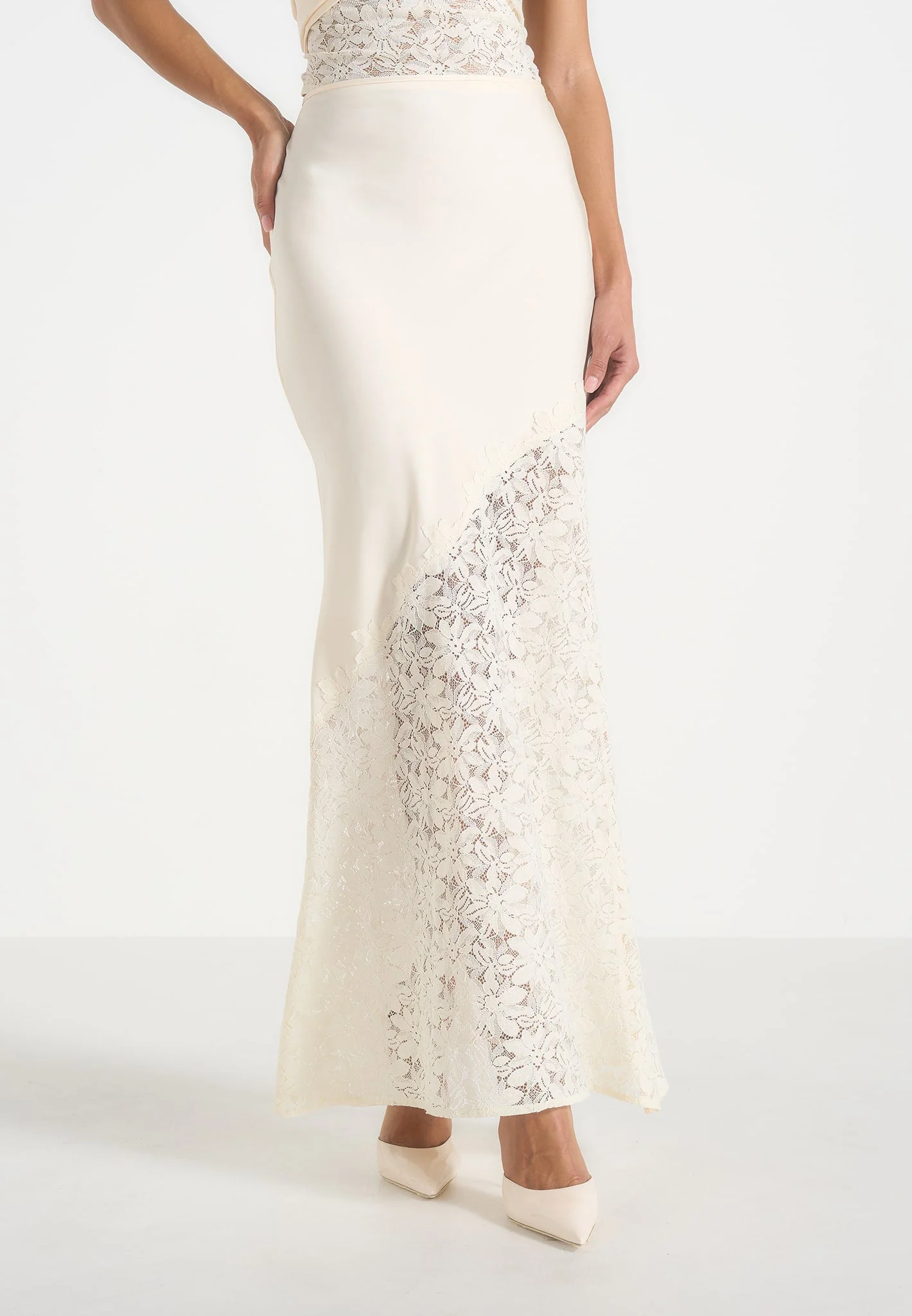 Belle - Satin and Lace Maxi Skirt - Champagne - Image 2