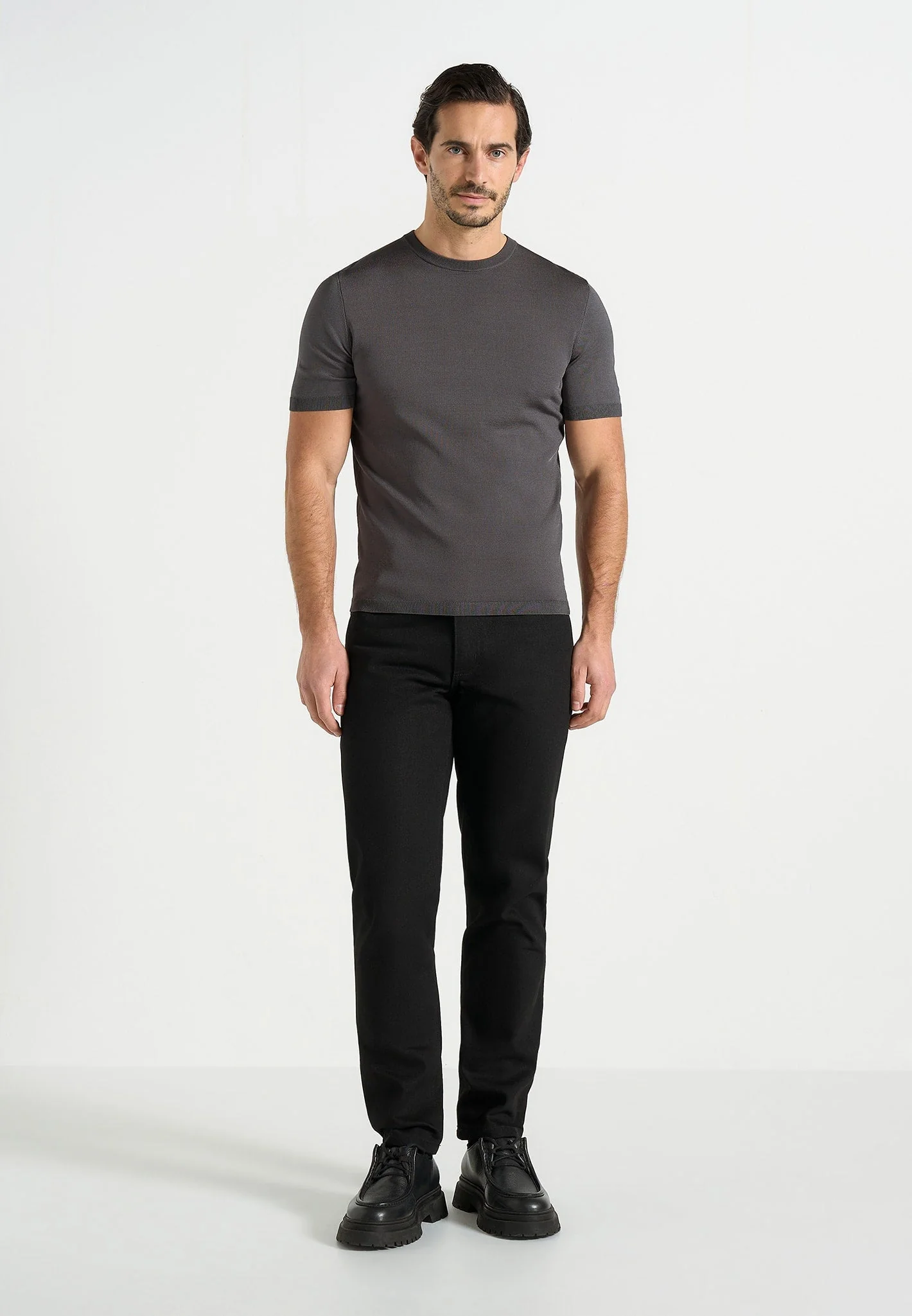 DN001 - Tapered Fit Denim Jeans - Black - Image 2