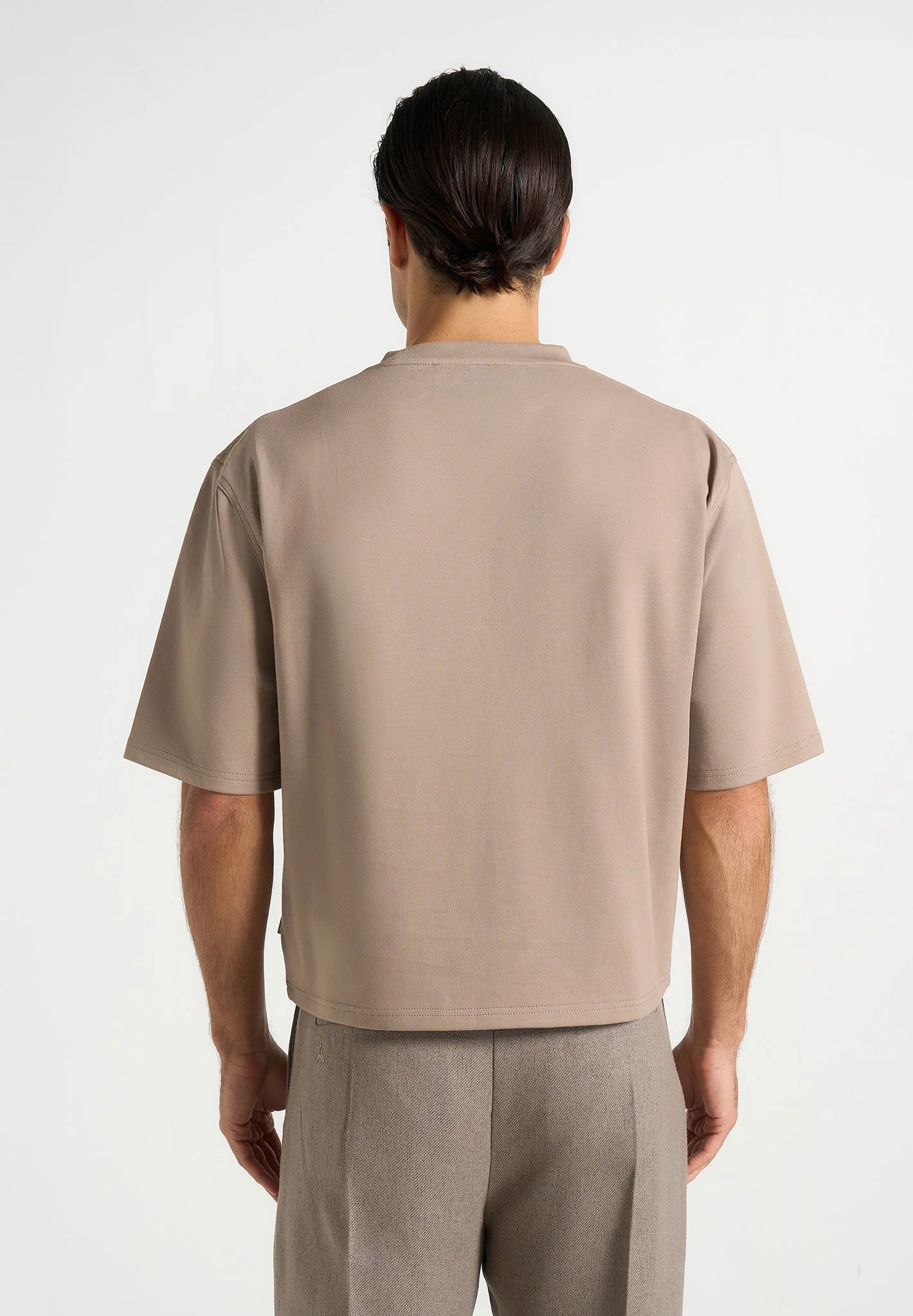 Leon - Boxy Cropped T-Shirt - Taupe - Image 3