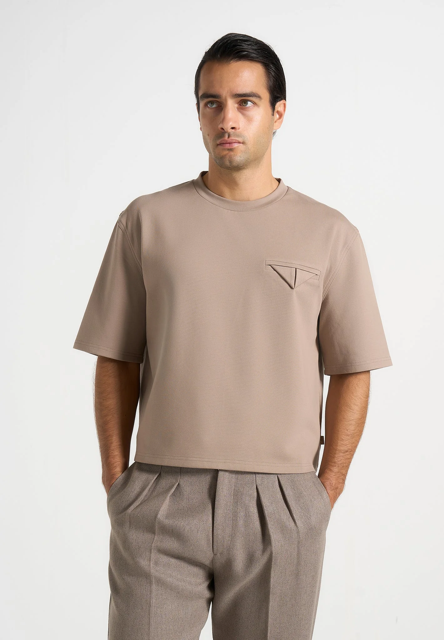Leon - Boxy Cropped T-Shirt - Taupe - Image 4