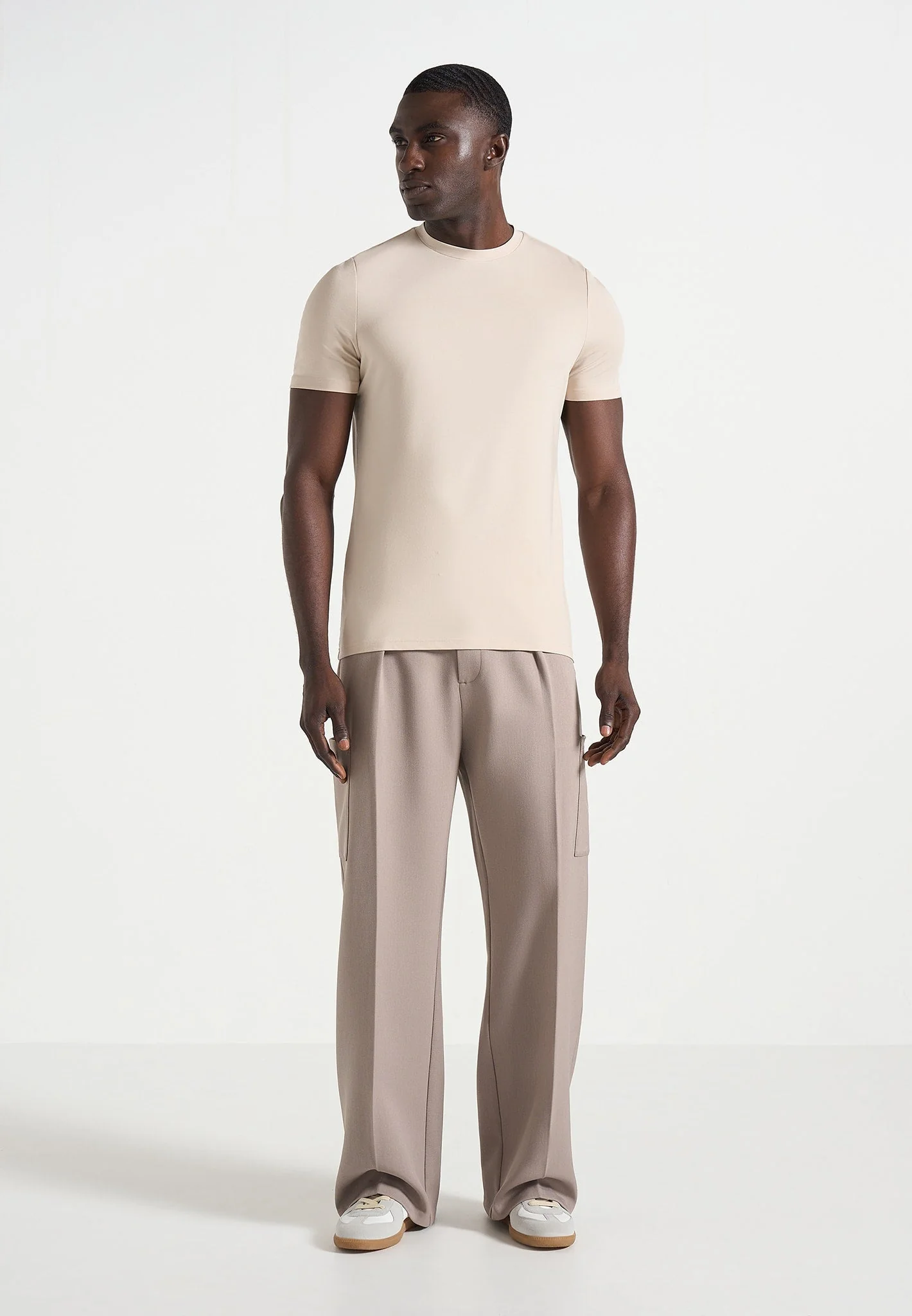 Luca - Relaxed Fit Pleated Pocket Trousers - Mushroom - Image 3