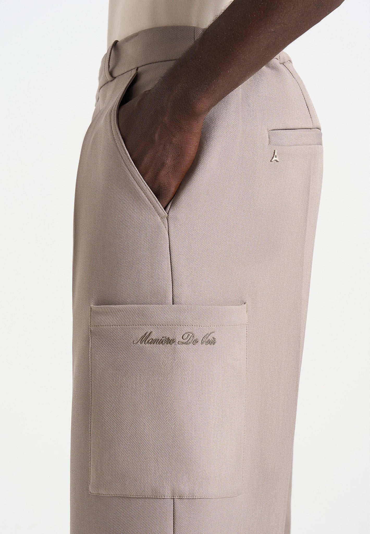 Luca - Relaxed Fit Pleated Pocket Trousers - Mushroom - Image 4