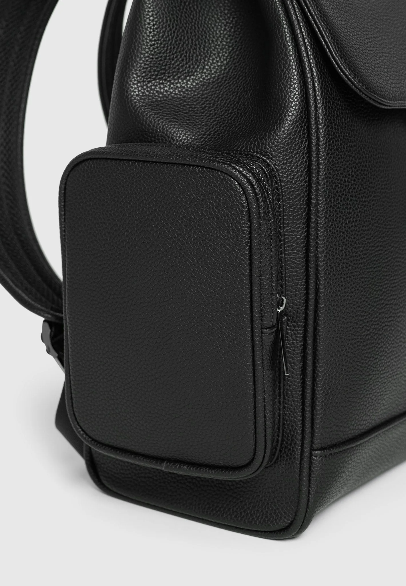 Maloe - Pebbled Leather Eiffel Clasp Backpack - Black - Image 5
