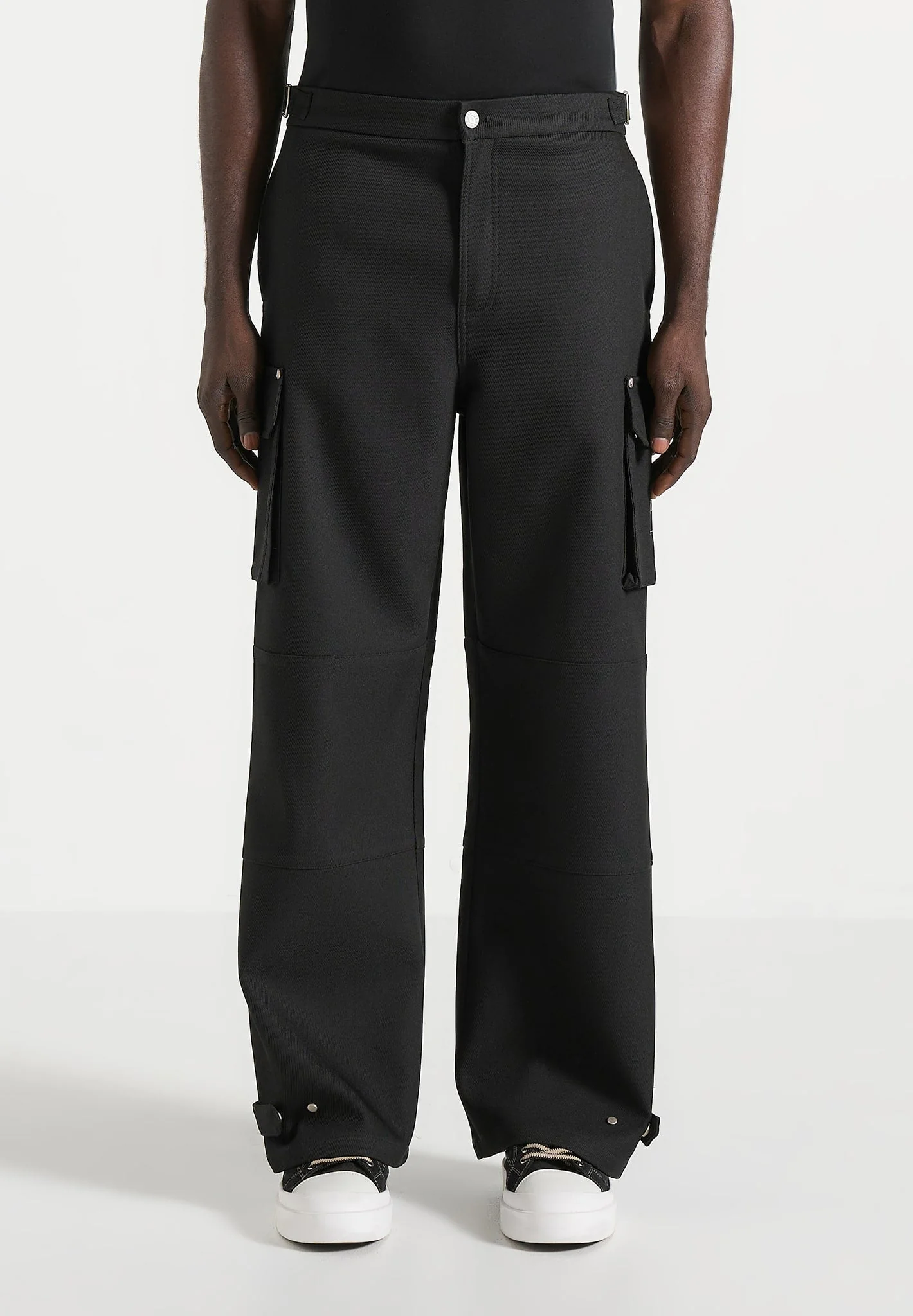Mathis - Twill Signature Wide Leg Cargo Trousers - Black - Image 4