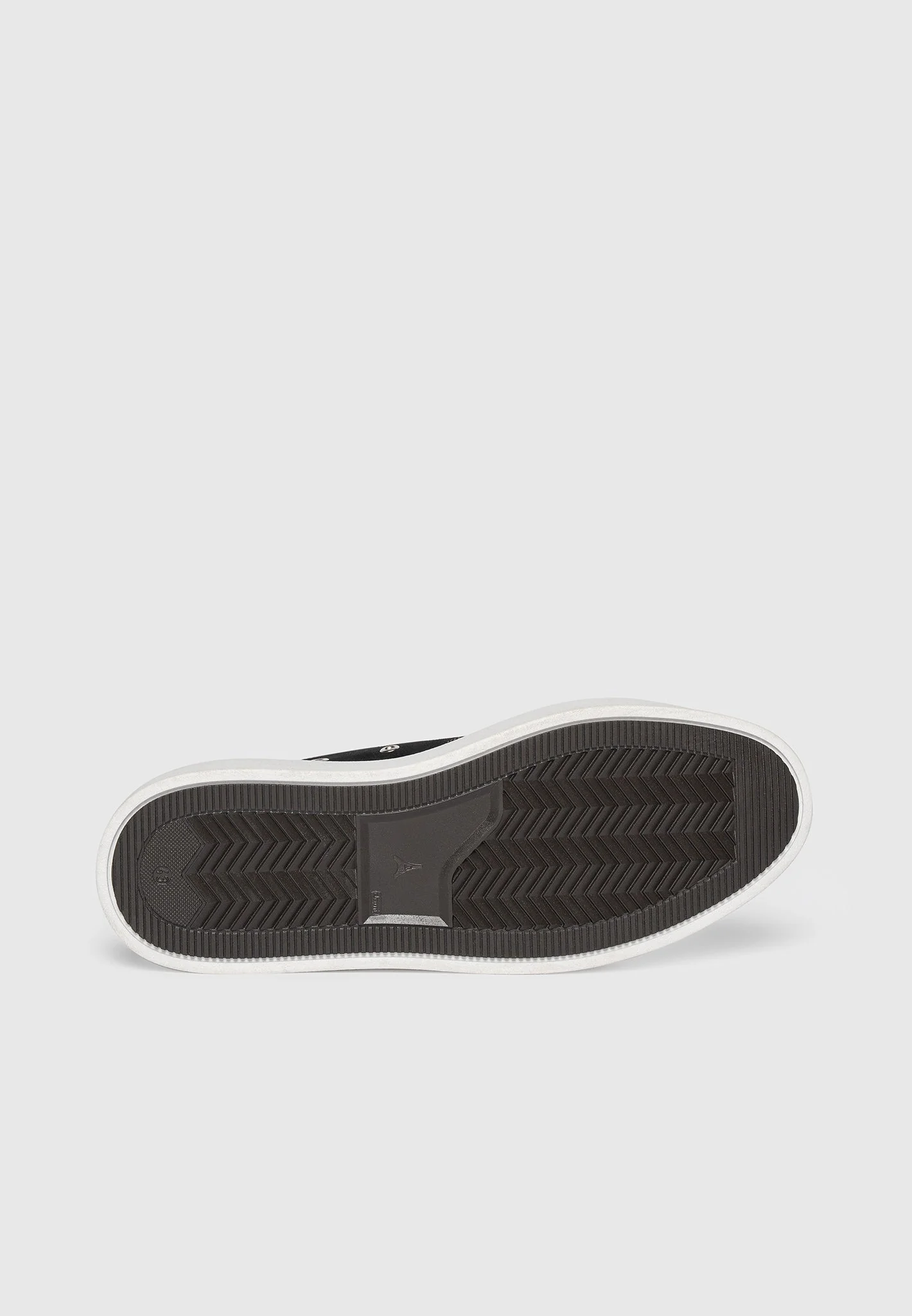 Men's Vienna - Suede Contrast Stitch Sneaker - Black - Image 6