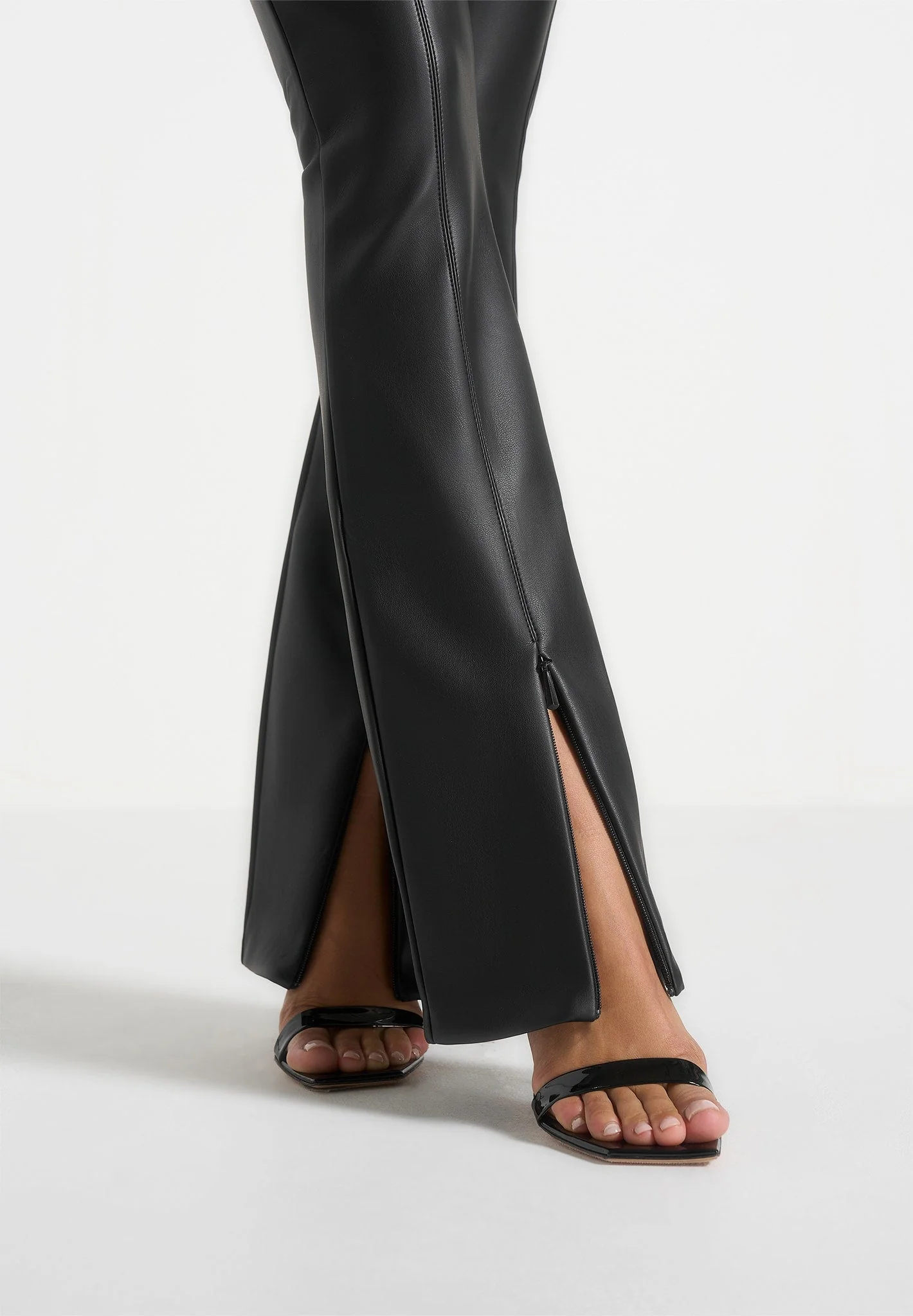 Ninon - Leather Fit And Flare Trousers With Chain - Black - Image 5