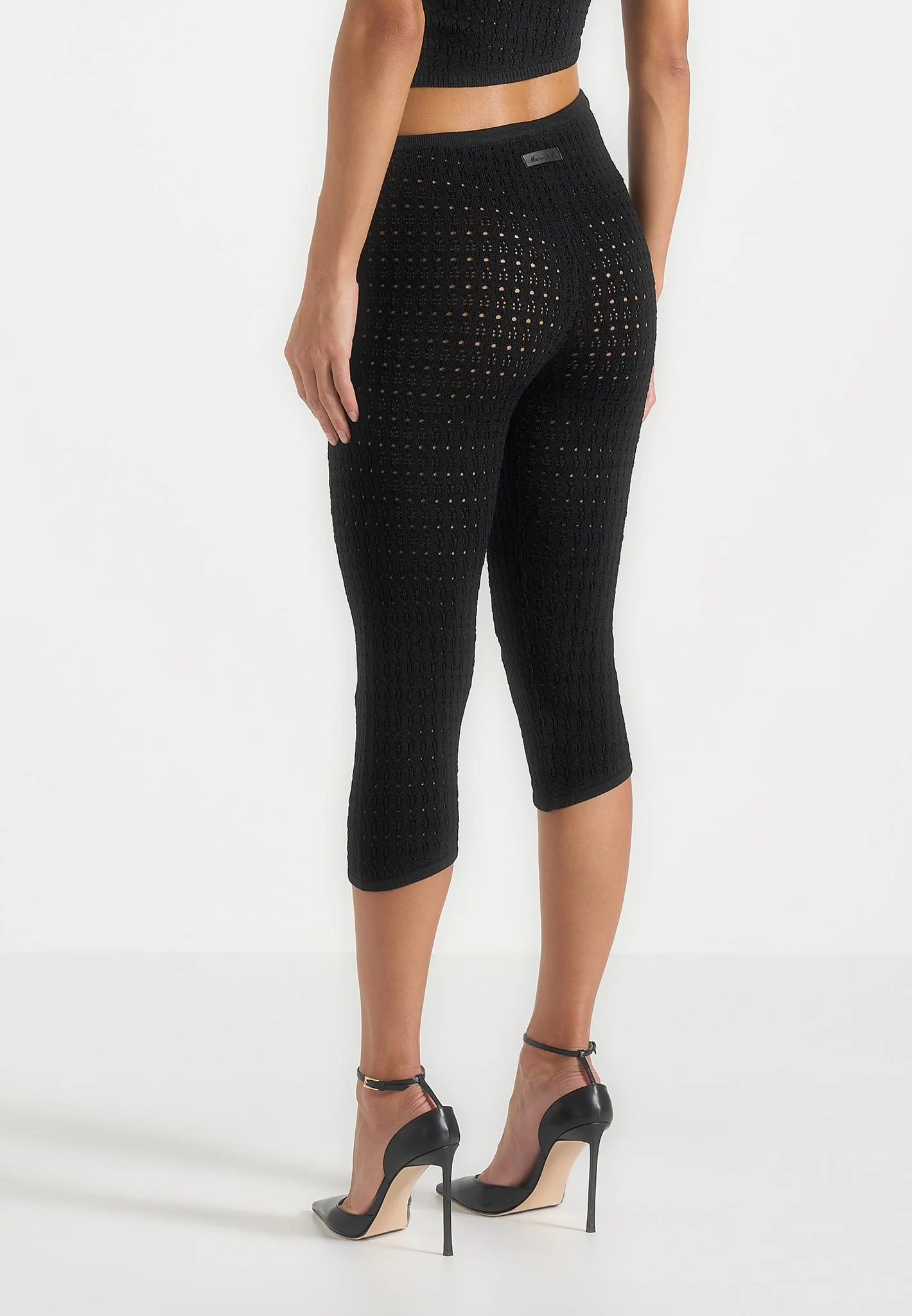 Piper - Pointelle Asymmetric Capri Leggings - Black - Image 4