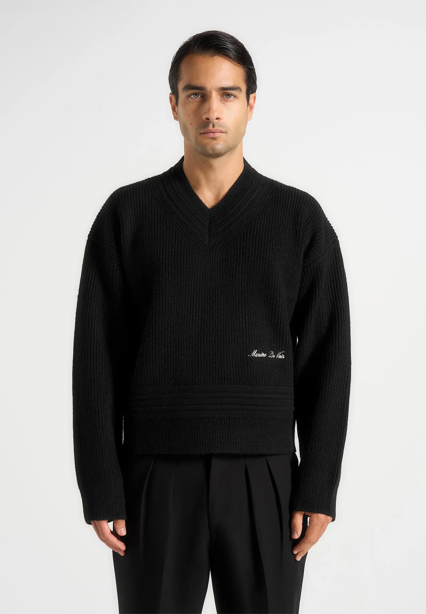 Remi - V-Neck Signature Knit Sweater - Black