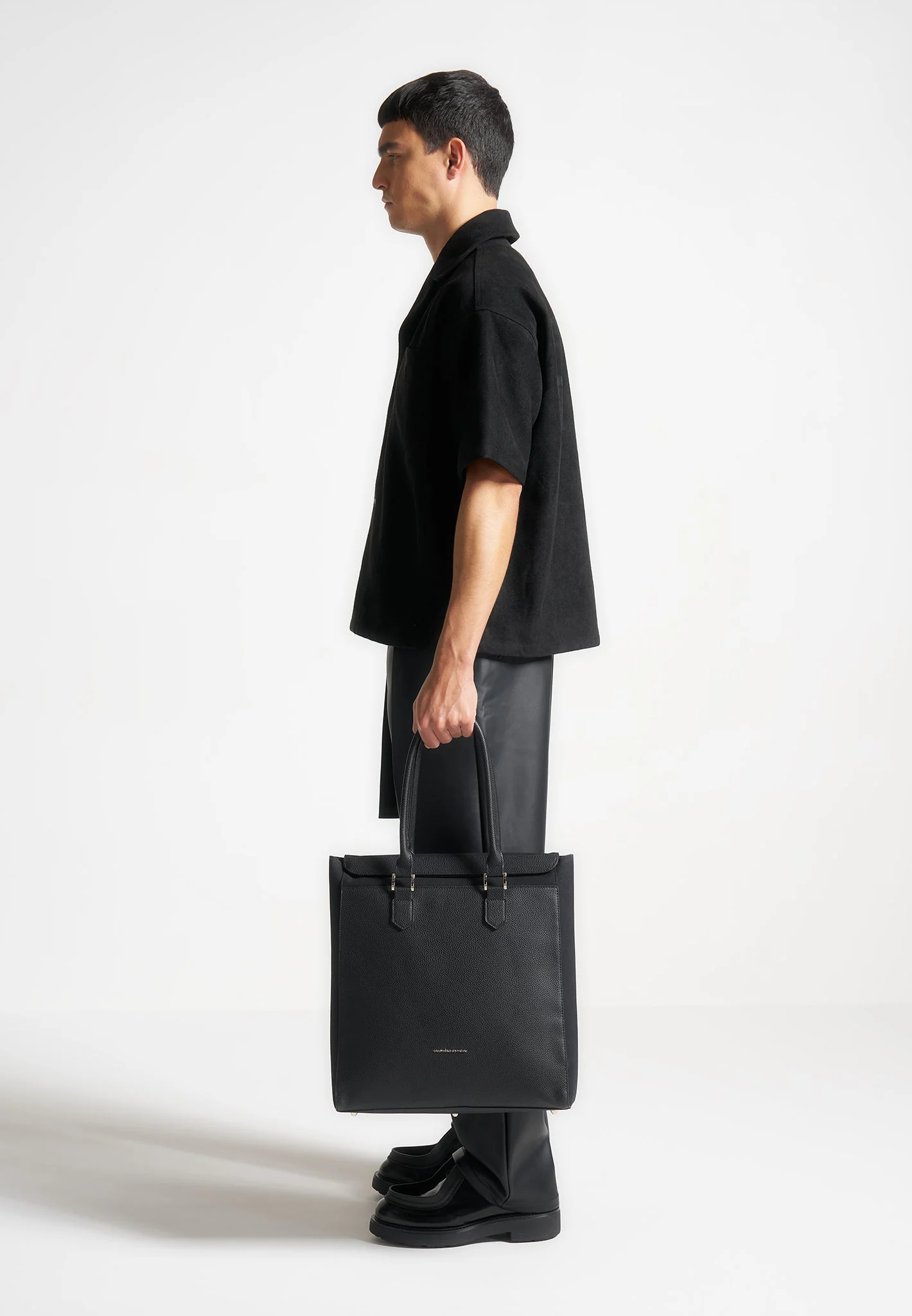 Sebastien - Tote Backpack - Black - Image 2